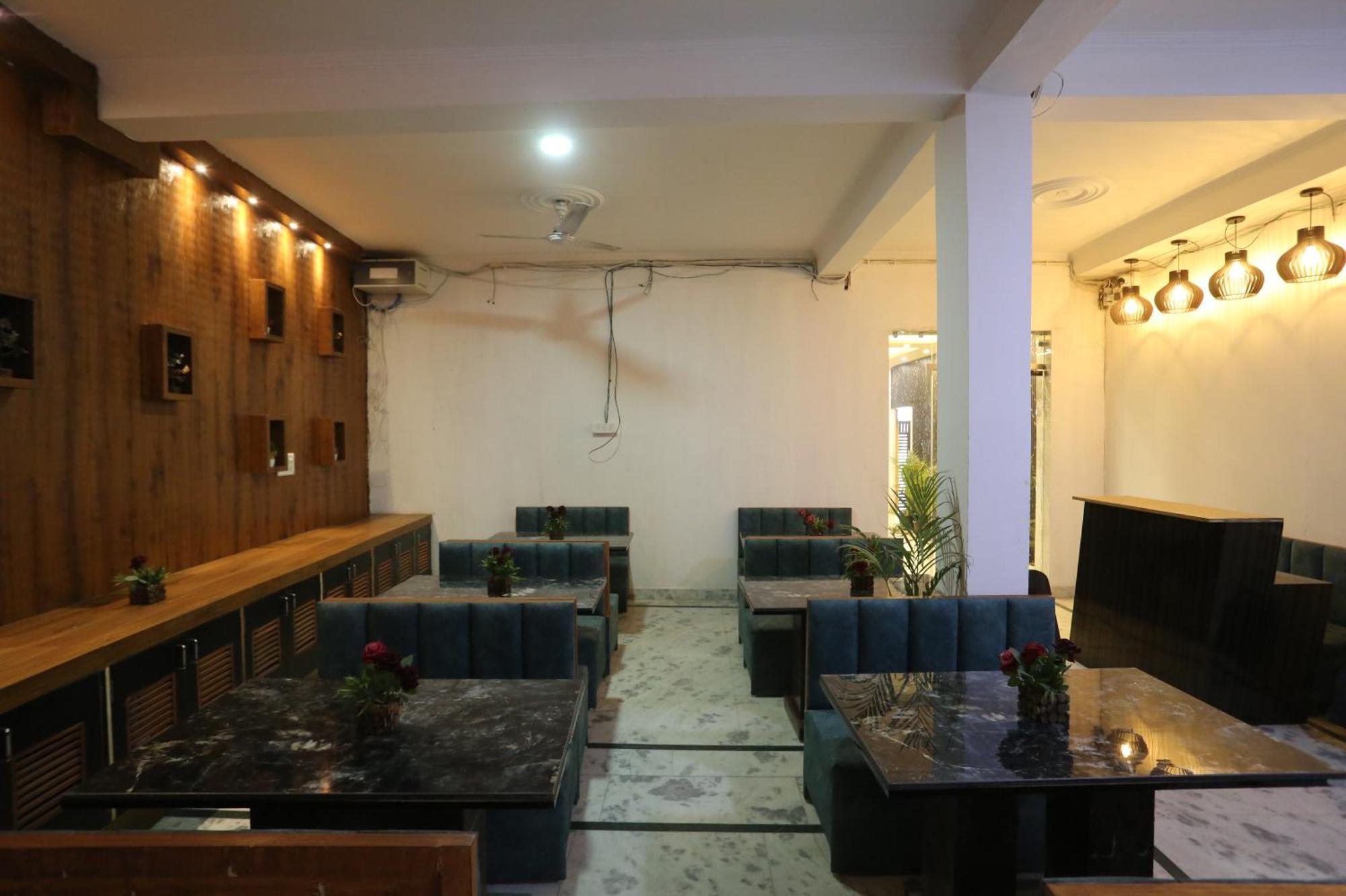 Backpackers - Ink Hotels Delhi Airport By Ss Group Nueva Delhi Exterior foto