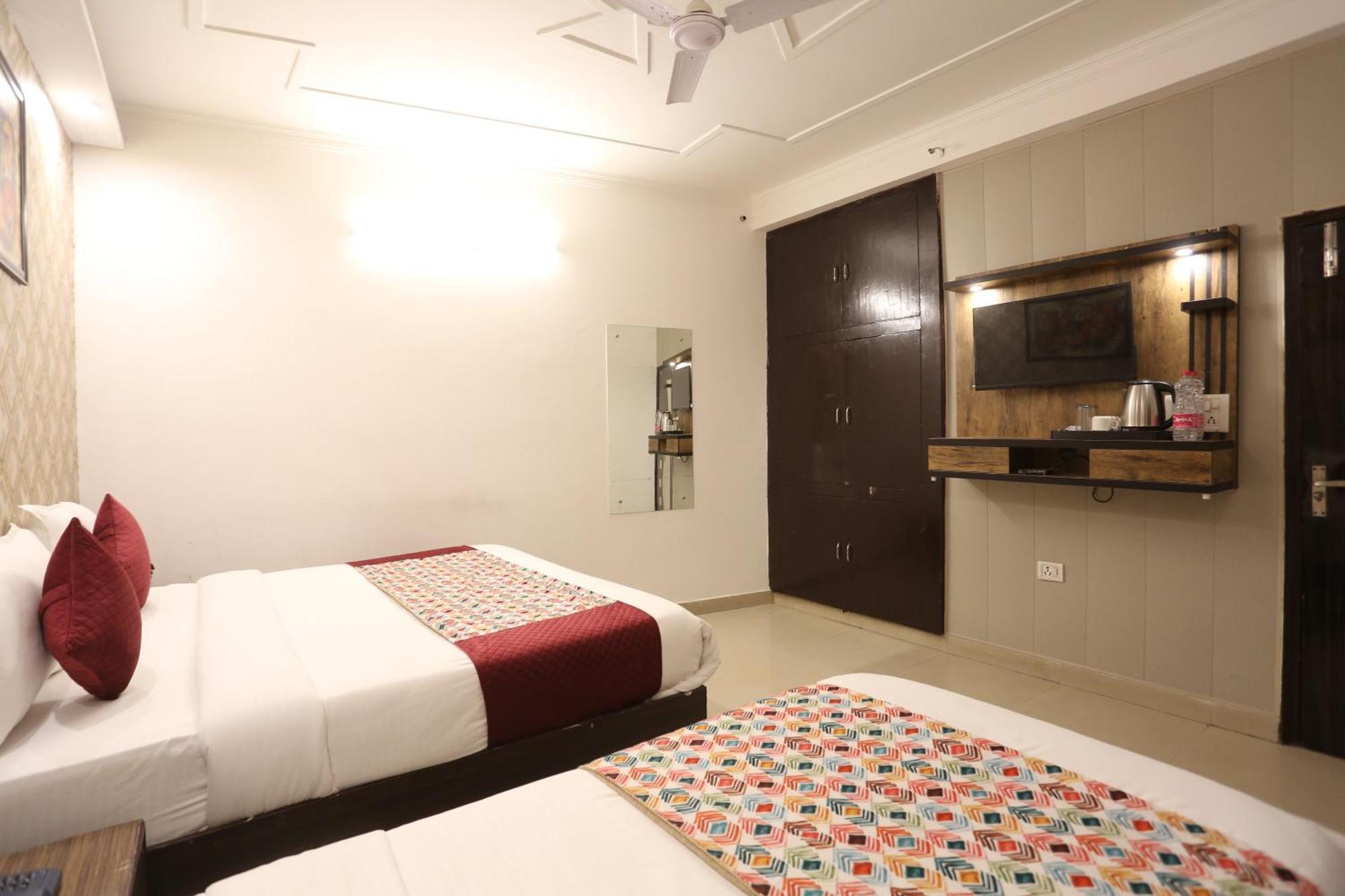 Backpackers - Ink Hotels Delhi Airport By Ss Group Nueva Delhi Exterior foto