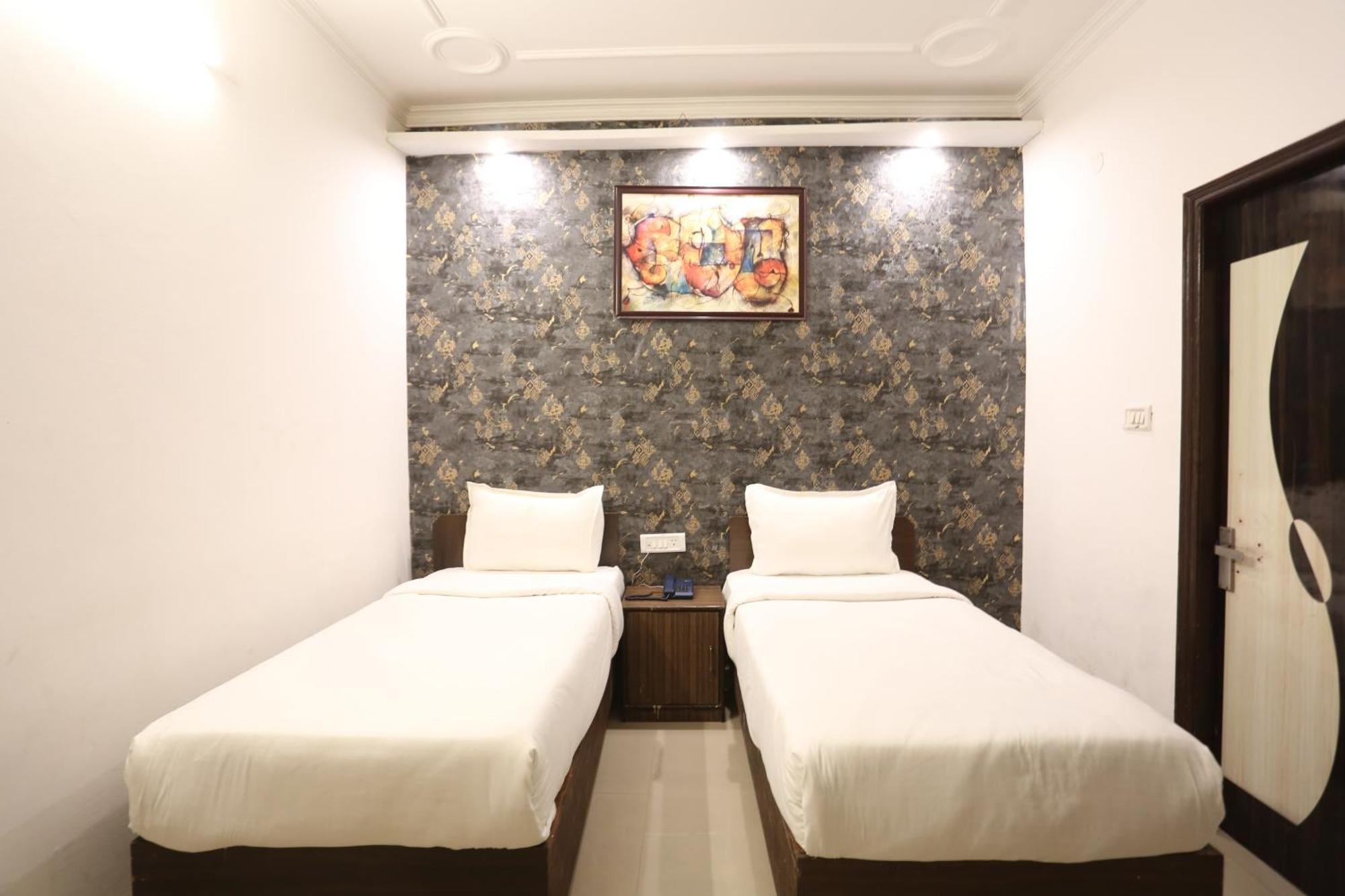 Backpackers - Ink Hotels Delhi Airport By Ss Group Nueva Delhi Exterior foto