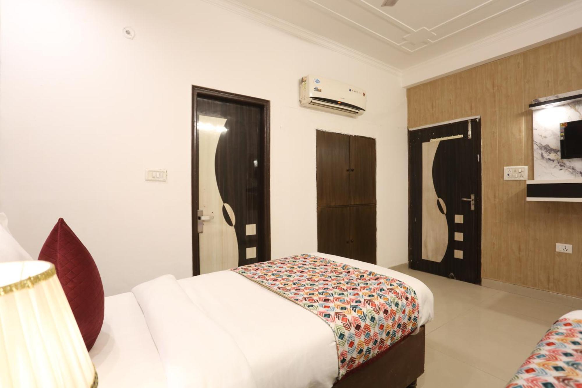 Backpackers - Ink Hotels Delhi Airport By Ss Group Nueva Delhi Exterior foto