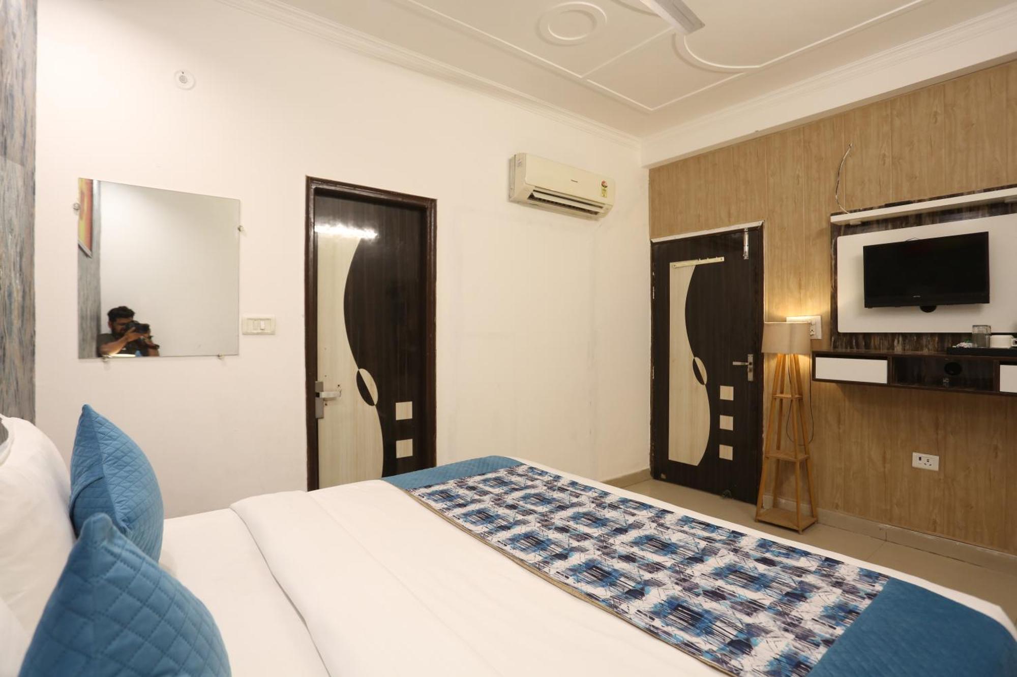 Backpackers - Ink Hotels Delhi Airport By Ss Group Nueva Delhi Exterior foto